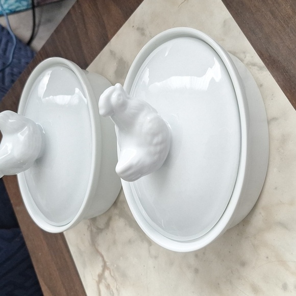 White Ceramic Chicken Butter Dish - Picture 11 of 12